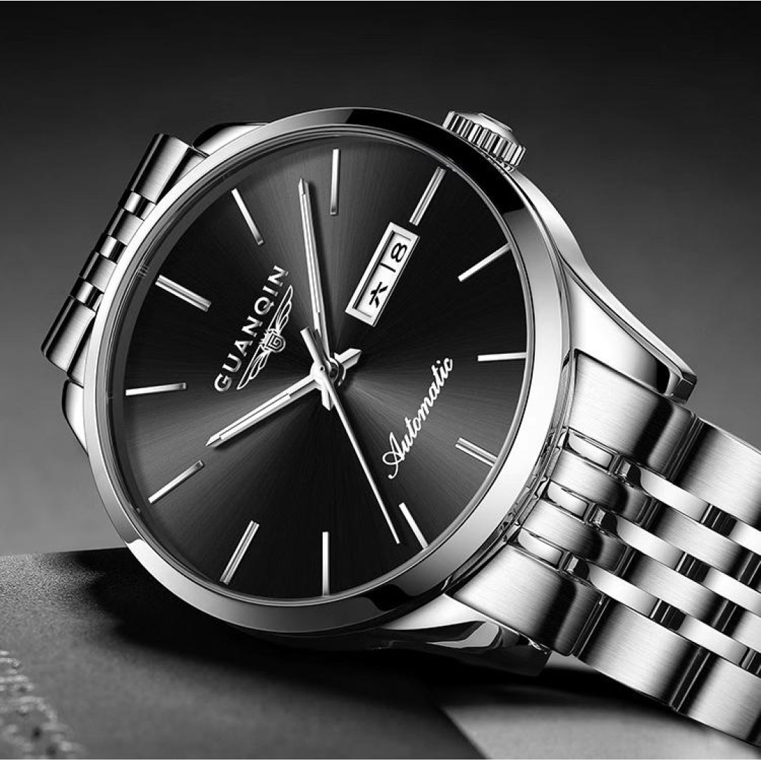 Elegante Precision Watch